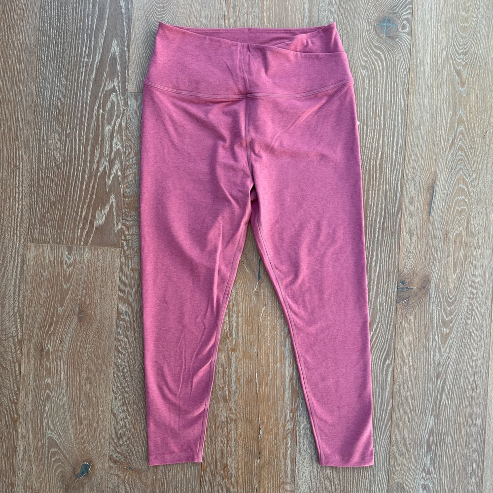 BEYOND YOGA Spacedye ‘At Your Leisure’ High-Waisted Midi Leggings in Mauve - Picture 3 of 5